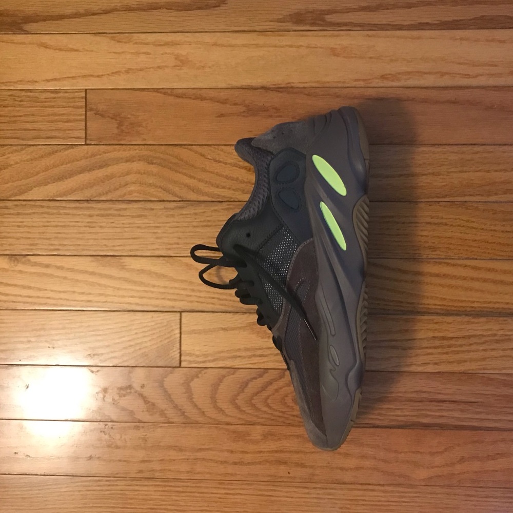 Adidas Yeezy Boost 700 “Muave”